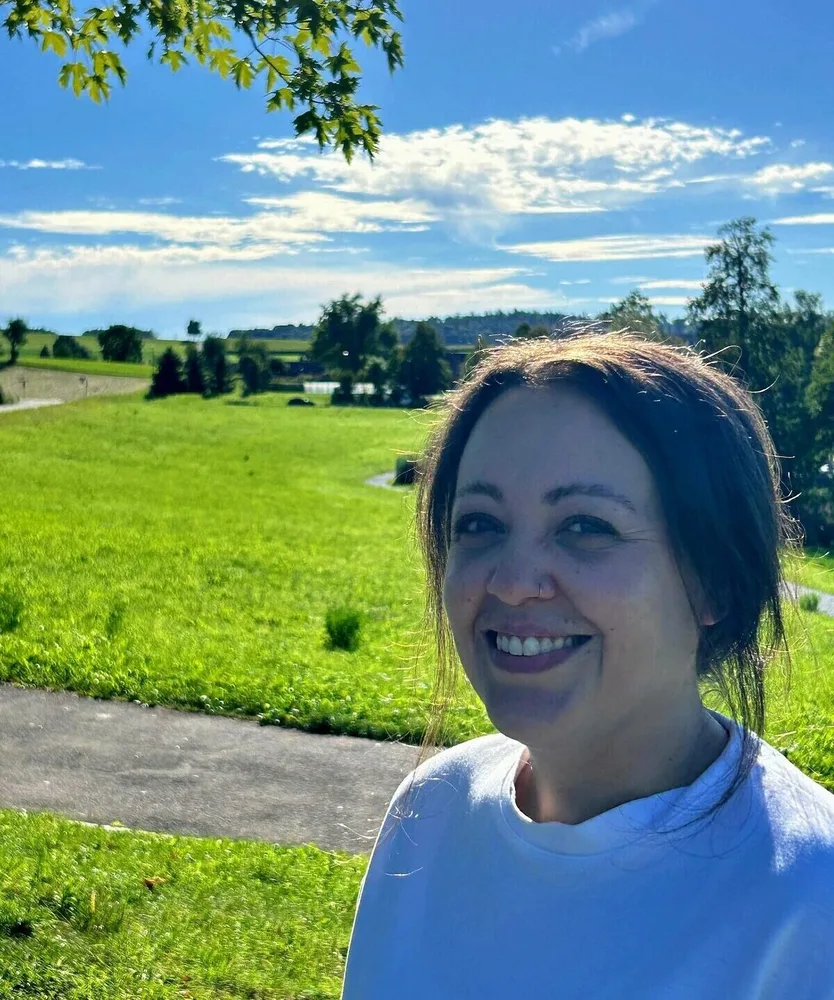 Portrait Katharina Höllbacher, Geschäftsführerin · Pflegefachfrau
